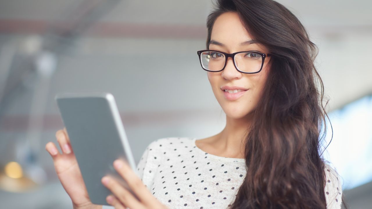 Scorpio (October 23 - November 21): The Intuitive Investigator